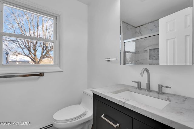 1037 Savannah Street, Toms River, NJ 08753