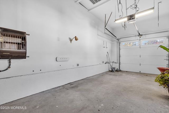 1037 Savannah Street, Toms River, NJ 08753