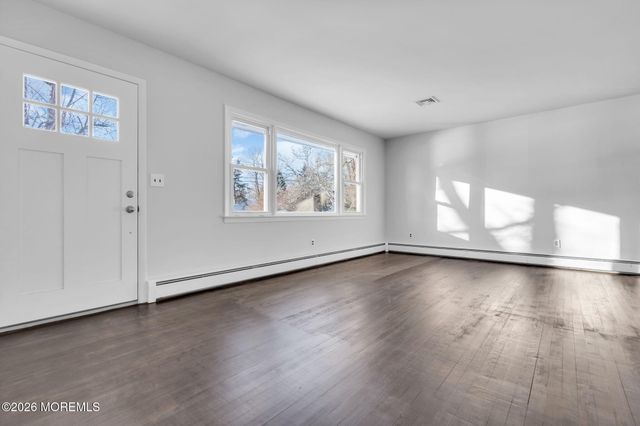 1037 Savannah Street, Toms River, NJ 08753