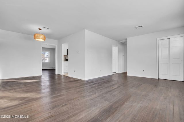 1037 Savannah Street, Toms River, NJ 08753