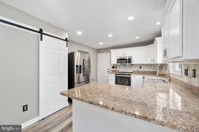 2403 PITTSTON RD, Fredericksburg, VA 22408
