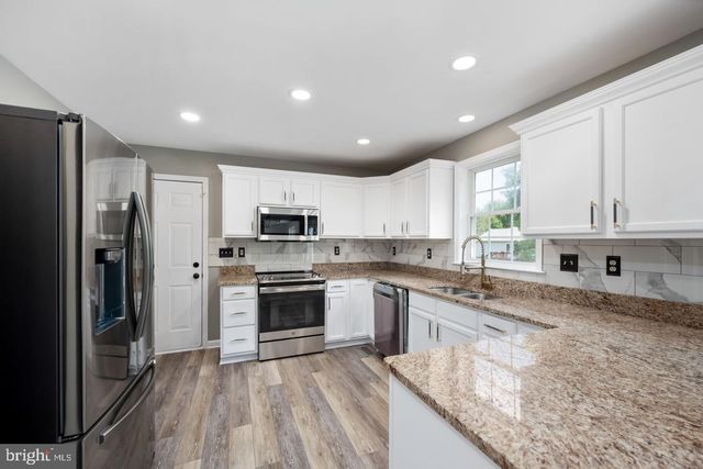 2403 PITTSTON RD, Fredericksburg, VA 22408