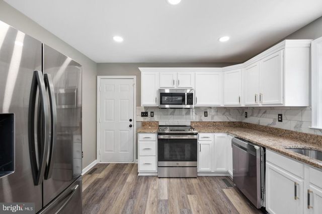2403 PITTSTON RD, Fredericksburg, VA 22408