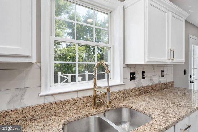 2403 PITTSTON RD, Fredericksburg, VA 22408