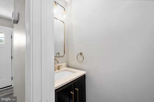 2403 PITTSTON RD, Fredericksburg, VA 22408