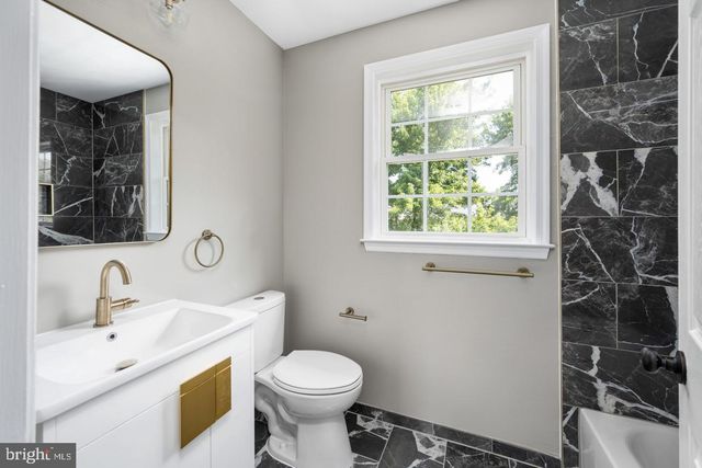 2403 PITTSTON RD, Fredericksburg, VA 22408
