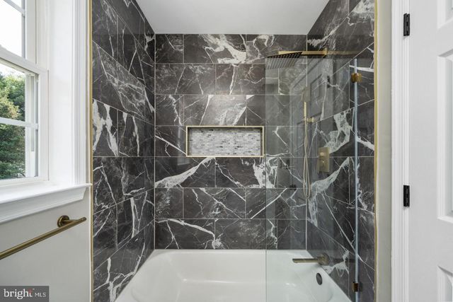 2403 PITTSTON RD, Fredericksburg, VA 22408