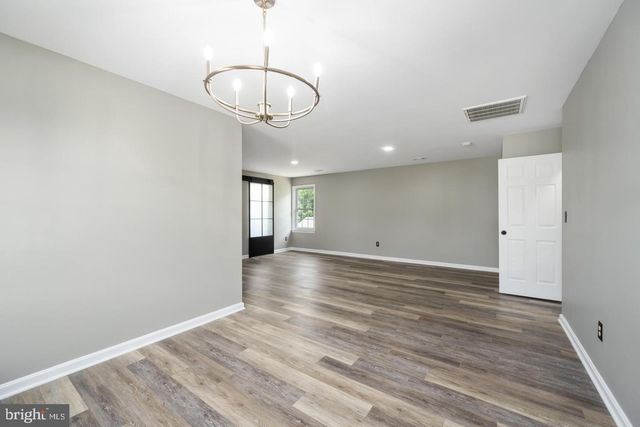 2403 PITTSTON RD, Fredericksburg, VA 22408