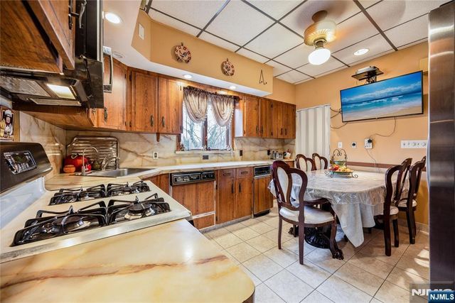 38 Stewart Street, Passaic, NJ 07055