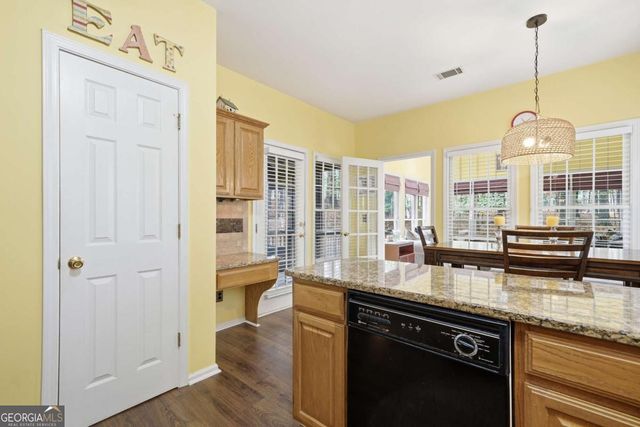 945 Club Chase Court, Roswell, GA 30076
