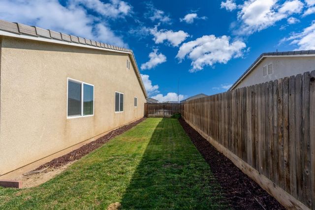 336 336 Solano St, Madera, CA 93638