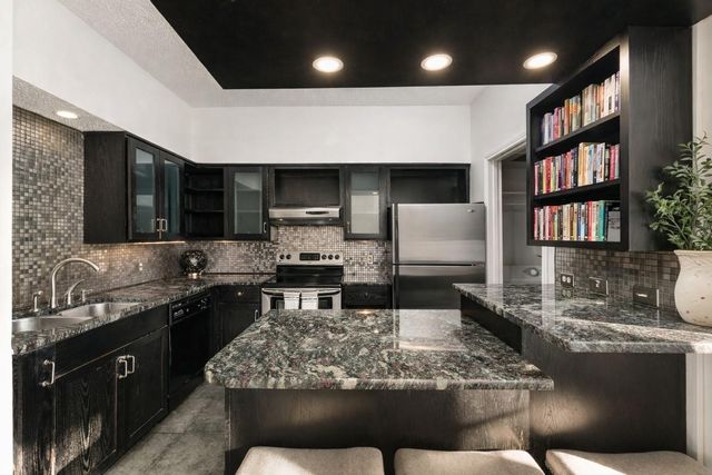 1307 Kinney Ave 124, Austin, TX 78704