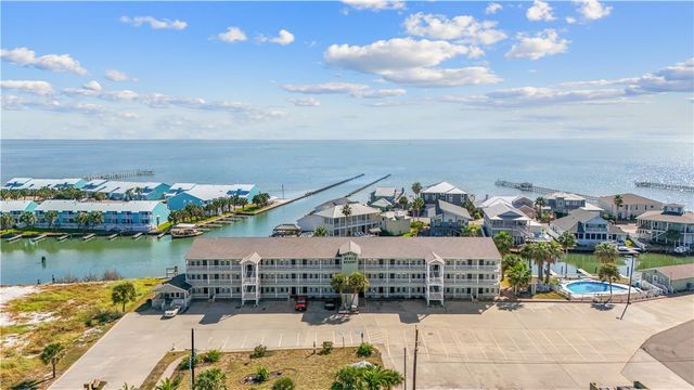 2290 N Fulton Beach 212, Rockport, TX 78382