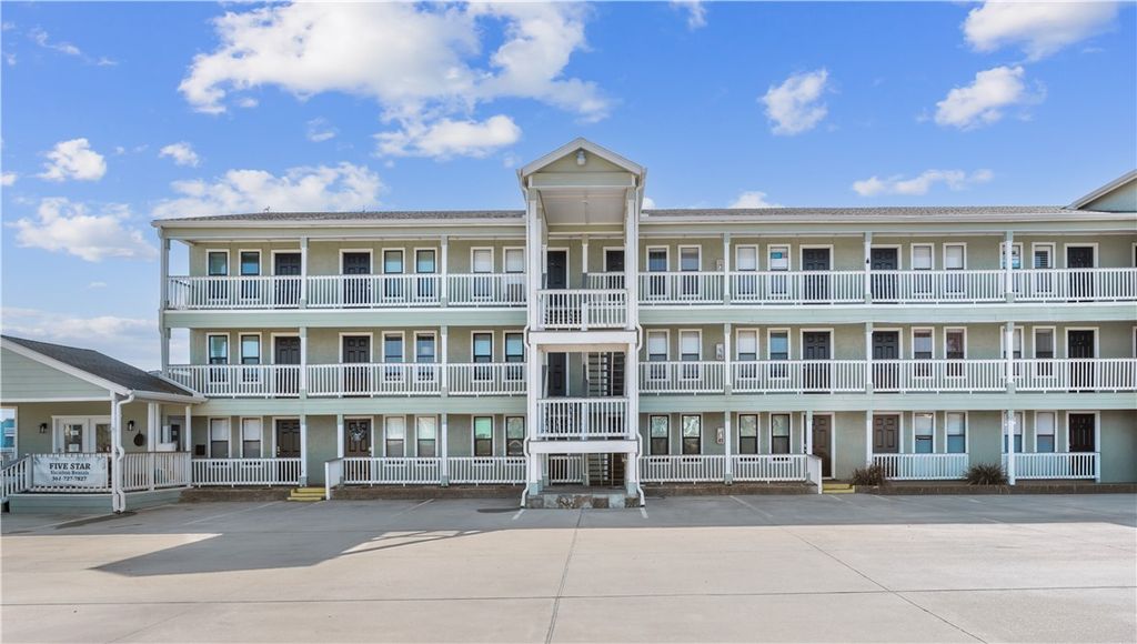 2290 N Fulton Beach 212, Rockport, TX 78382