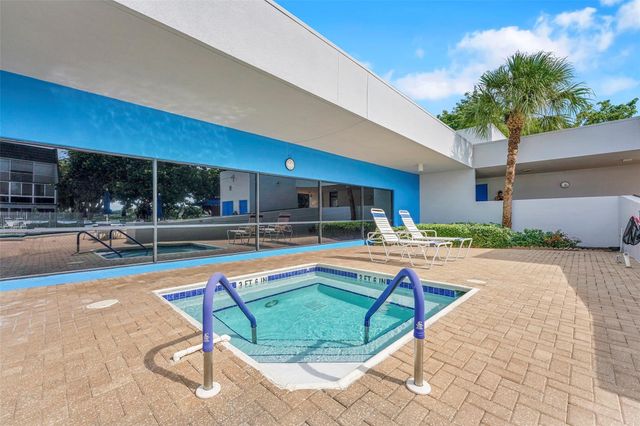 9090 Lime Bay Boulevard 112, Tamarac, FL 33321