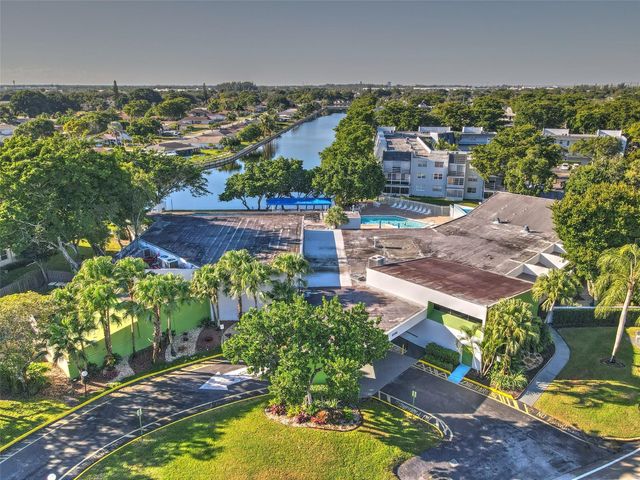 9090 Lime Bay Boulevard 112, Tamarac, FL 33321