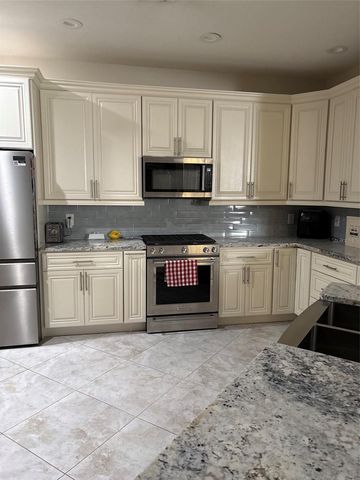 30335 LETTINGWELL CIRCLE, Wesley Chapel, FL 33543