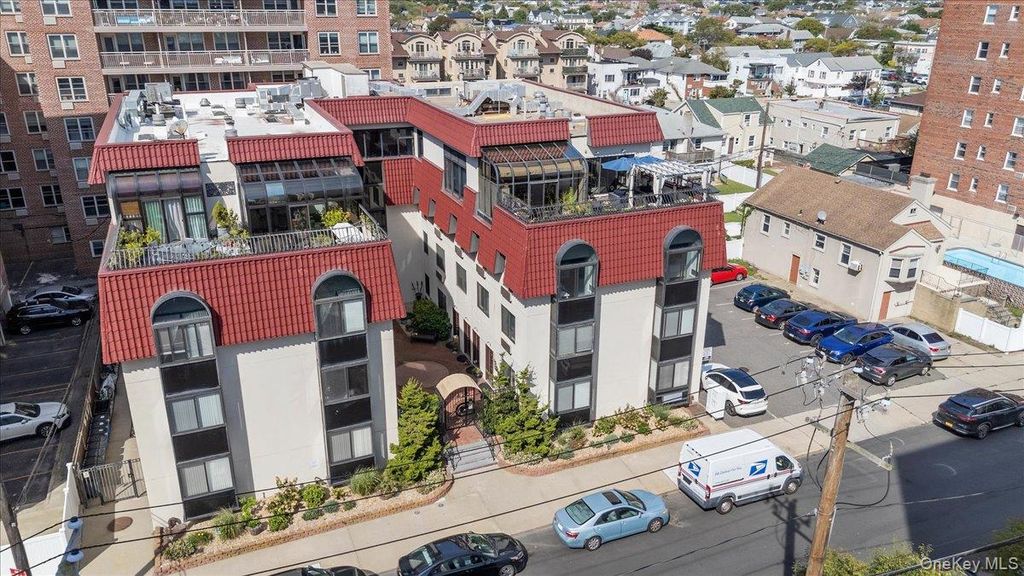 425 Shore Road 2D, Long Beach, NY 11561 — exterior