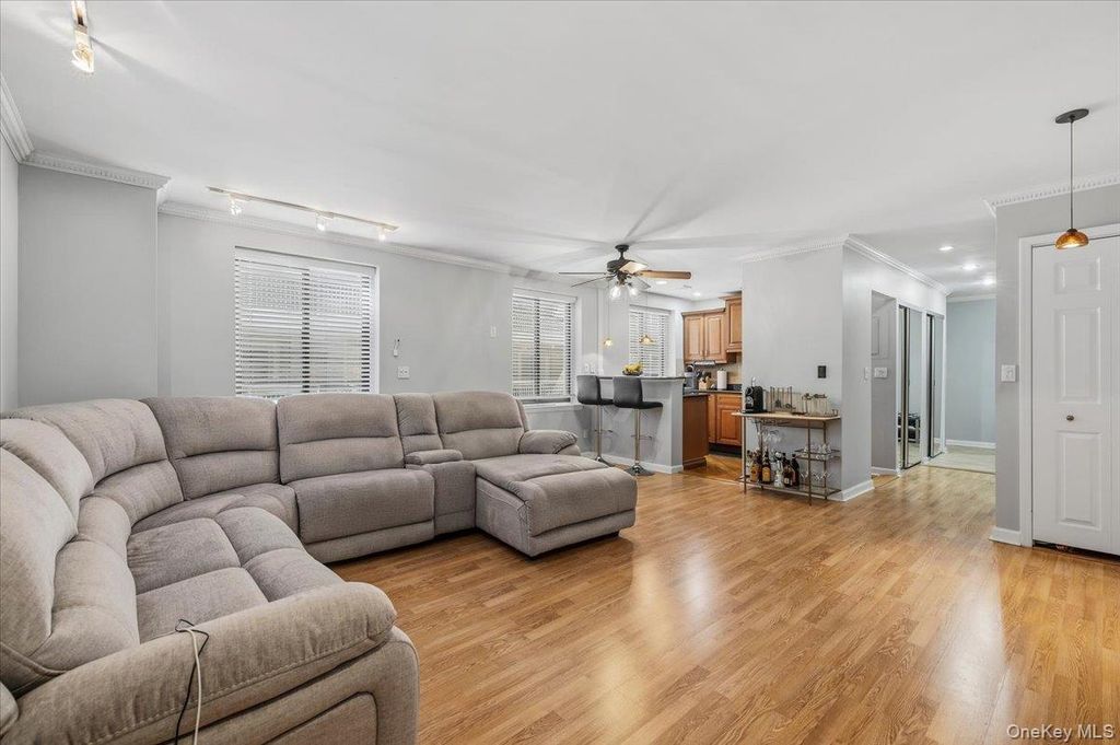 425 Shore Road 2D, Long Beach, NY 11561 — photo 2