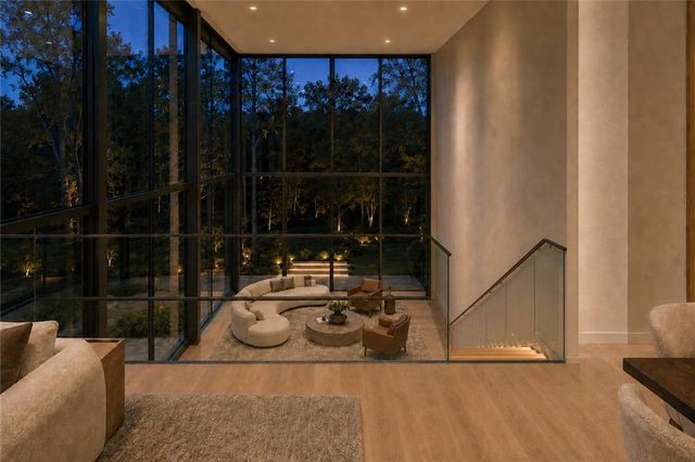 4065 Paran Trail NW, Atlanta, GA 30327