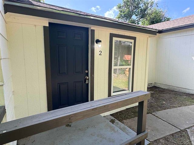 1212 NW Dearborn Ave, Lawton, OK 73507