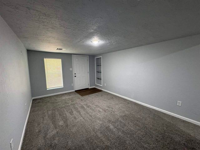 1212 NW Dearborn Ave, Lawton, OK 73507