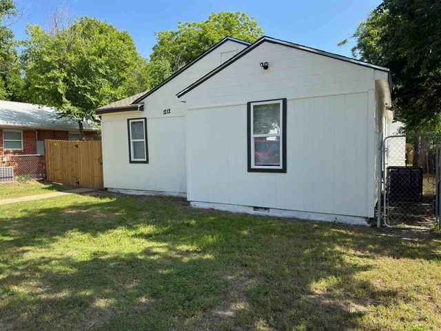 1212 NW Dearborn Ave, Lawton, OK 73507