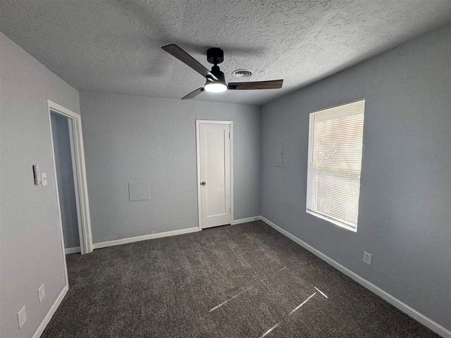 1212 NW Dearborn Ave, Lawton, OK 73507
