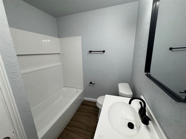 1212 NW Dearborn Ave, Lawton, OK 73507