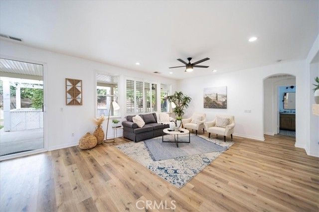 41675 Broad Oak, Murrieta, CA 92562