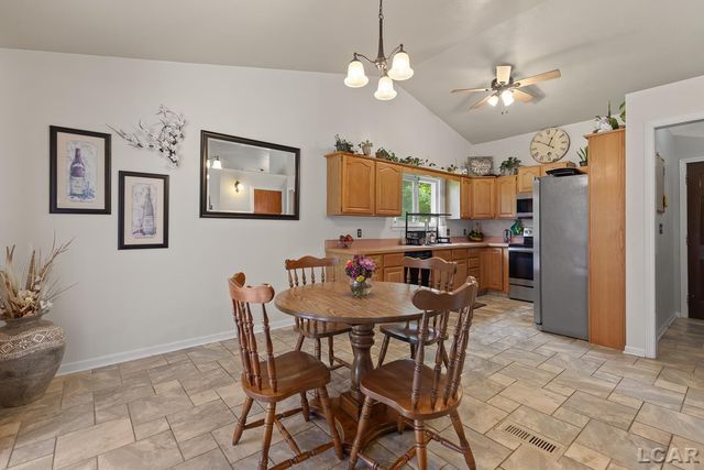 1144 W Maumee Street, Adrian, MI 49221