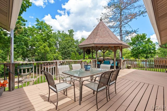 1144 W Maumee Street, Adrian, MI 49221