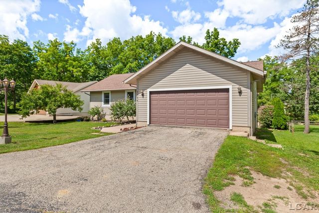 1144 W Maumee Street, Adrian, MI 49221