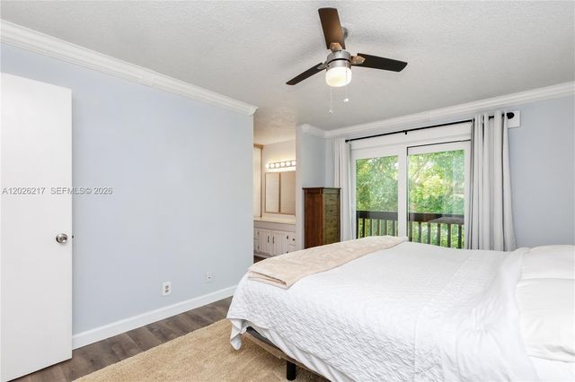 4690 NW 30th St, Coconut Creek, FL 33063