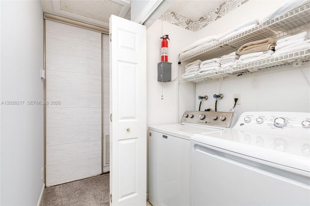 4690 NW 30th St, Coconut Creek, FL 33063