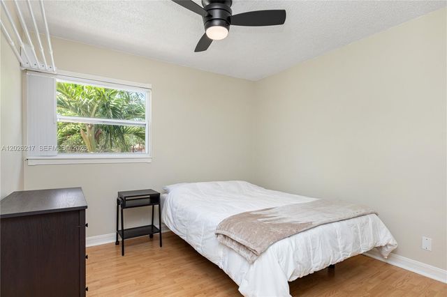 4690 NW 30th St, Coconut Creek, FL 33063