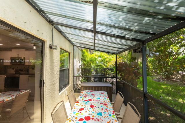 4690 NW 30th St, Coconut Creek, FL 33063