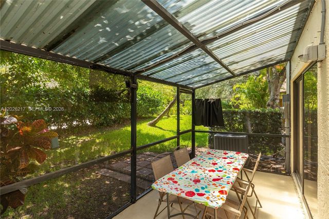 4690 NW 30th St, Coconut Creek, FL 33063