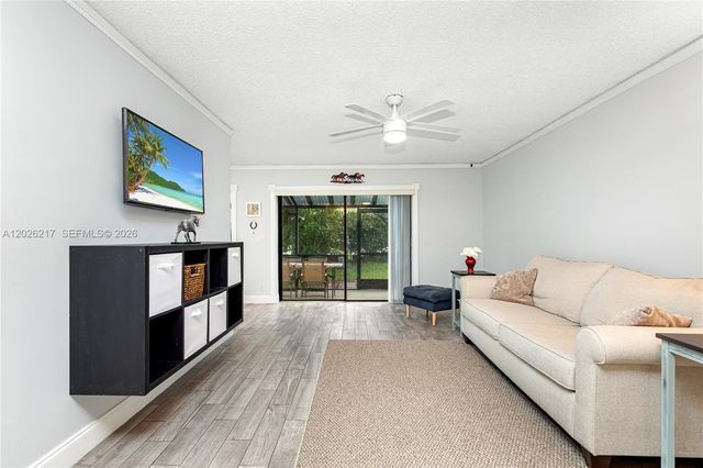 4690 NW 30th St, Coconut Creek, FL 33063