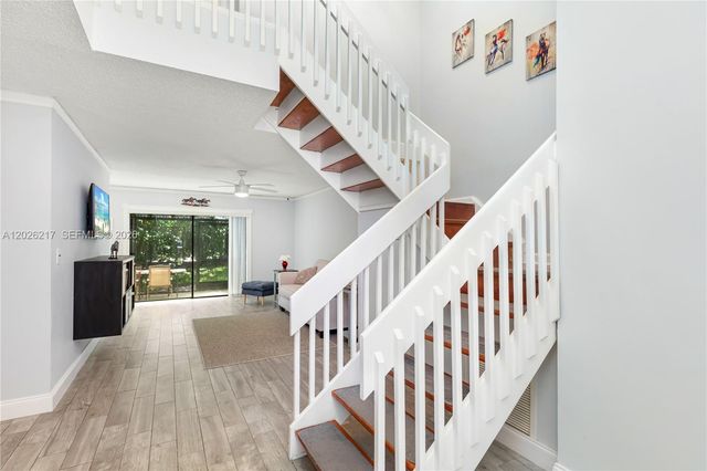 4690 NW 30th St, Coconut Creek, FL 33063