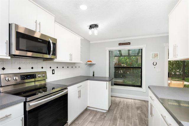 4690 NW 30th St, Coconut Creek, FL 33063