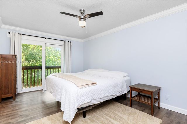 4690 NW 30th St, Coconut Creek, FL 33063