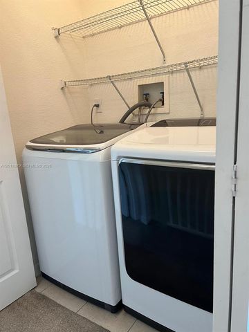 10777 NW 84th Ln 5-42, Doral, FL 33178