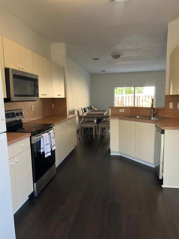 10777 NW 84th Ln 5-42, Doral, FL 33178