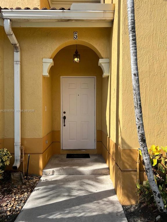 10777 NW 84th Ln 5-42, Doral, FL 33178