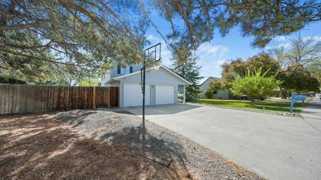 364 Pikes Peak Drive, Grand Junction, CO 81507
