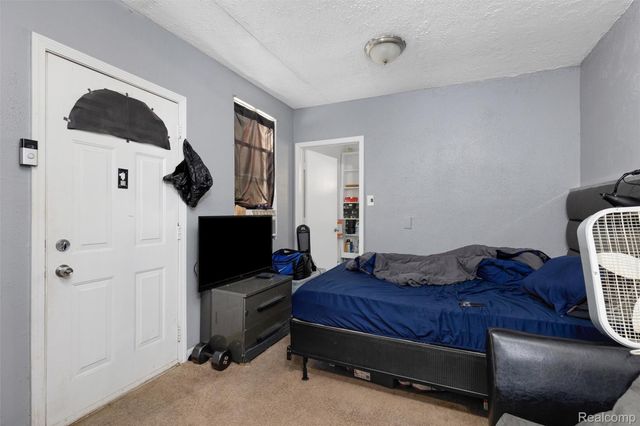 7212 Hudson Avenue, Warren, MI 48091