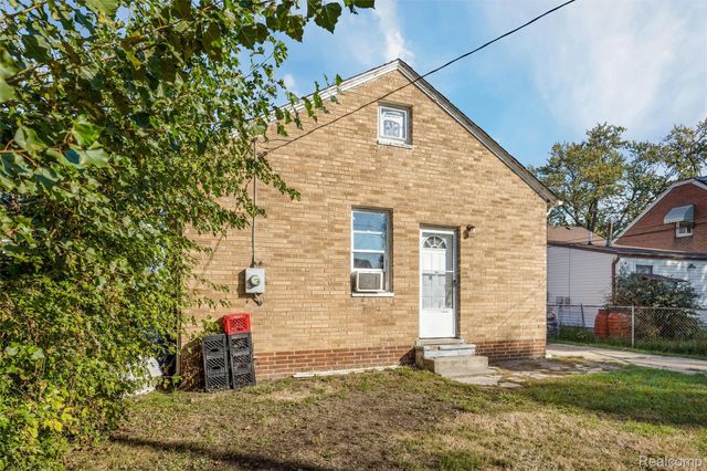 7212 Hudson Avenue, Warren, MI 48091