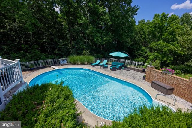3287 INDIAN ROCK DAM RD, York, PA 17408