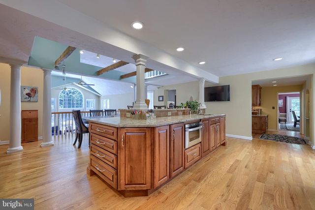 3287 INDIAN ROCK DAM RD, York, PA 17408